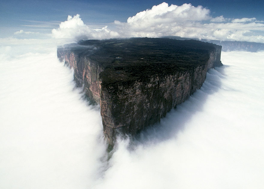 Roraima Dağı – Venezuella/ Brezilya/ Guyana