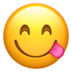yan dil çıkaran emoji