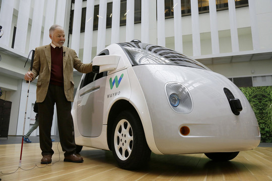 Google Yeni Araba Tasarımı Waymo'yu Tanıttı