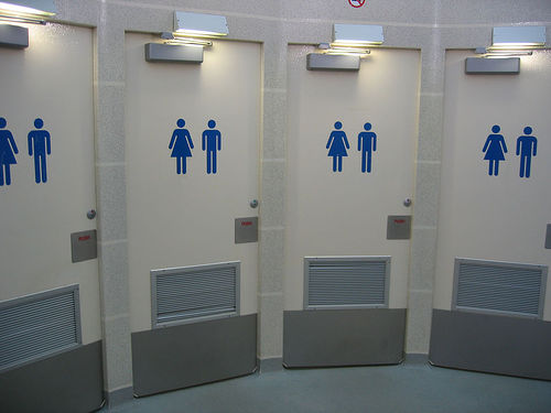 Almanya'da Tuvaletler Unisex Hale Getiriliyor