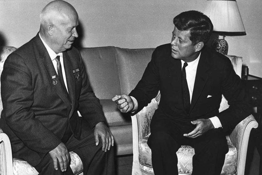 berlin duvarı - John Kennedy, Nikita Khrushchev , 1961