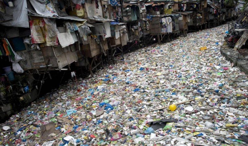 Çevre Kirliliği Hakkında herşey. Dünyanın en kirli nehri Endonezyada